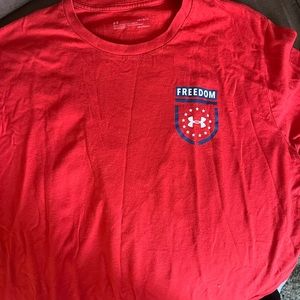 Under armor T-shirt size large